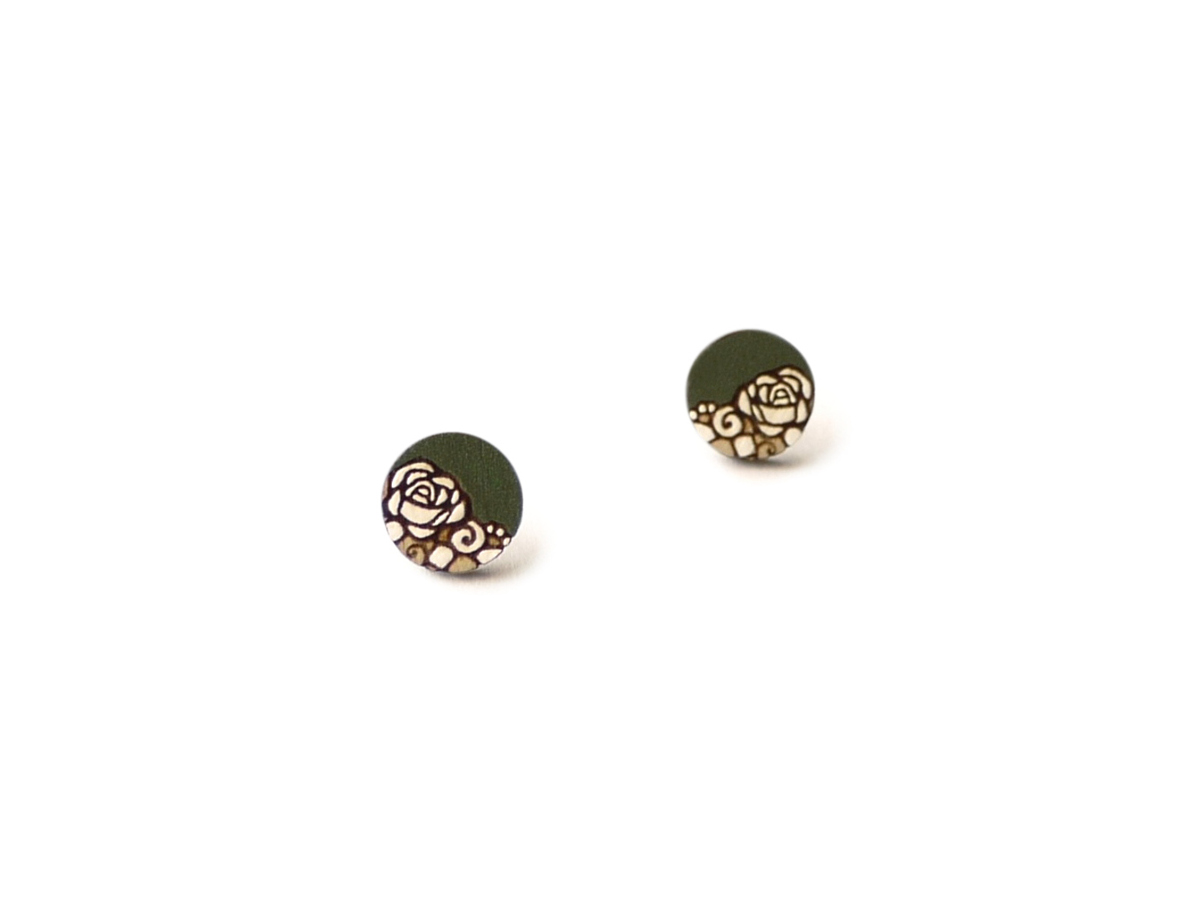 vintage wooden studs in green color mini round