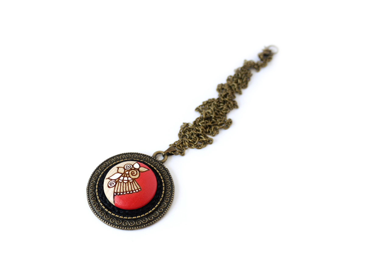 medium red wooden necklace